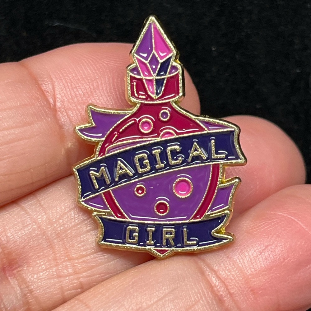 🧙‍♀️💀🪦Wiccan/witchcraft lapel pin -enamel NWOT